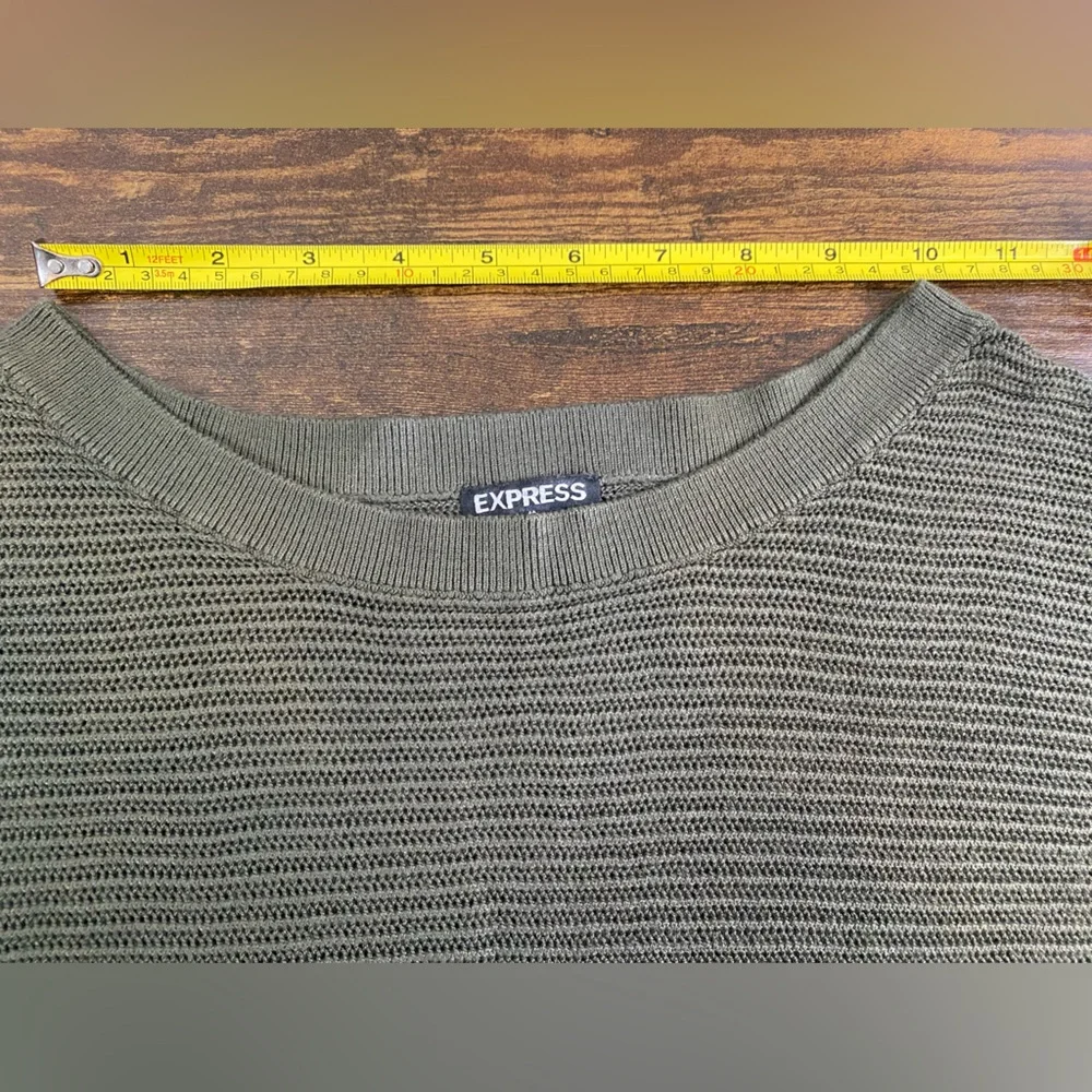 Express open knit top. Olive green size Lrg EUC - Picture 8 of 11